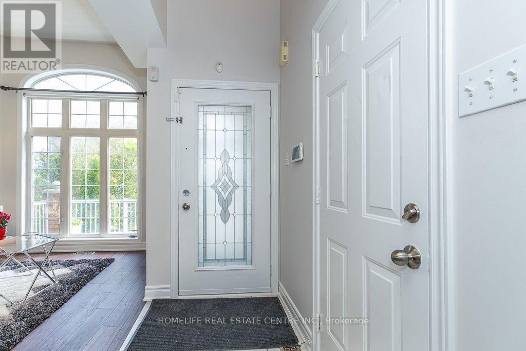 65 Batt Crescent, Ajax, ON photo 5