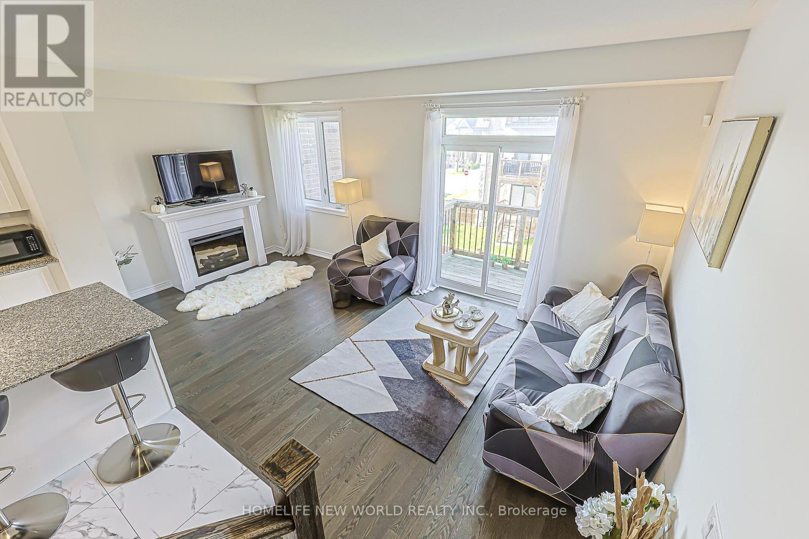 56 Elkington Crescent, Whitby, ON photo 12