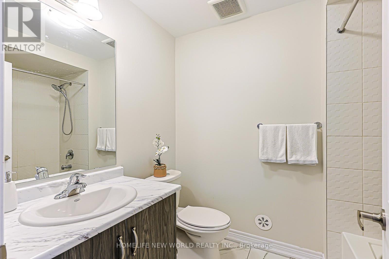 56 Elkington Crescent, Whitby, ON photo 23