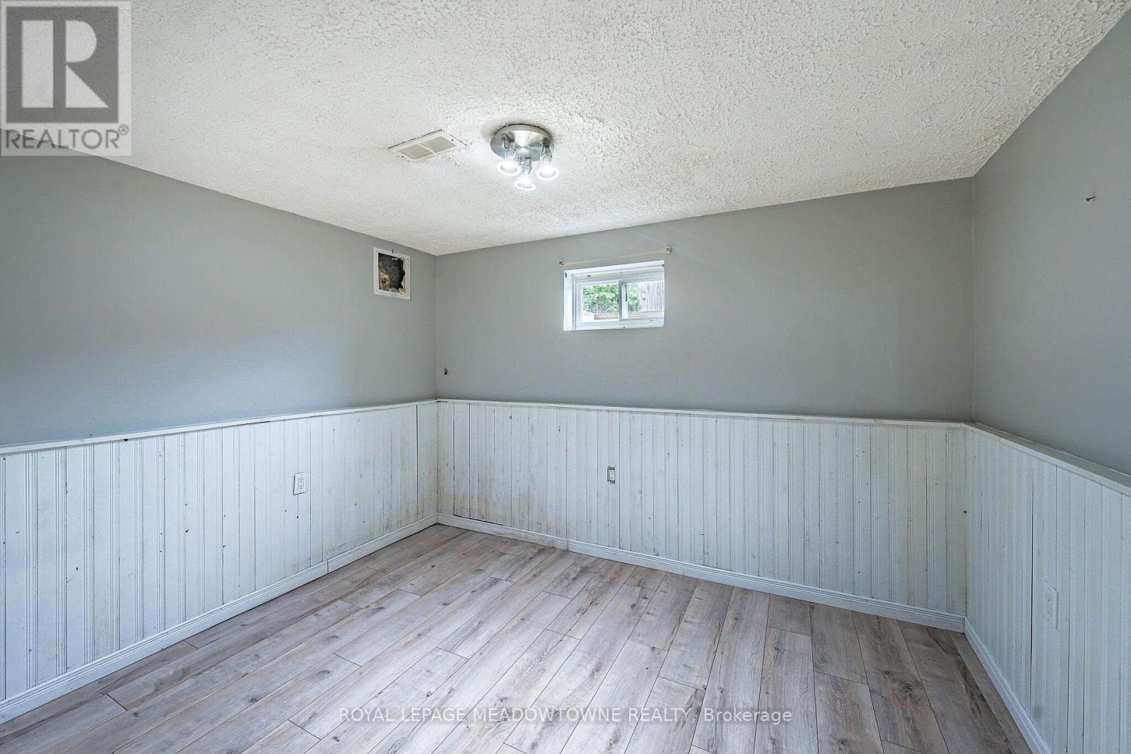 46 REIGATE AVENUE - Image 41