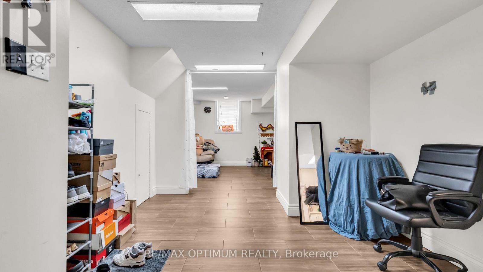 362 KINGSBRIDGE GARDEN CIRCLE - Image 31