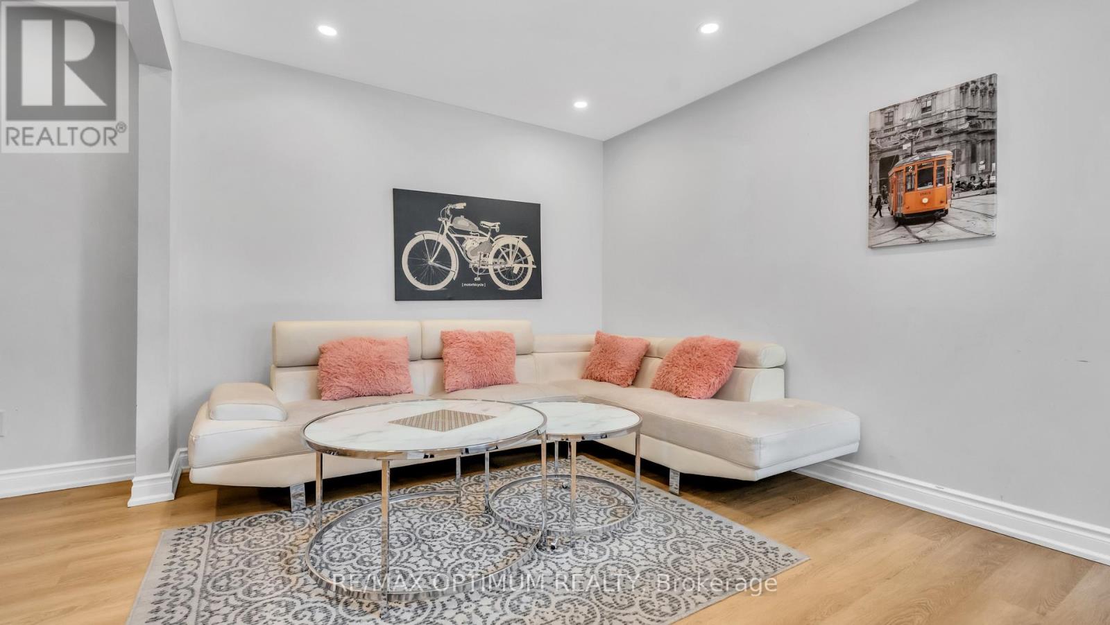 Photo of 362 KINGSBRIDGE GARDEN CIRCLE