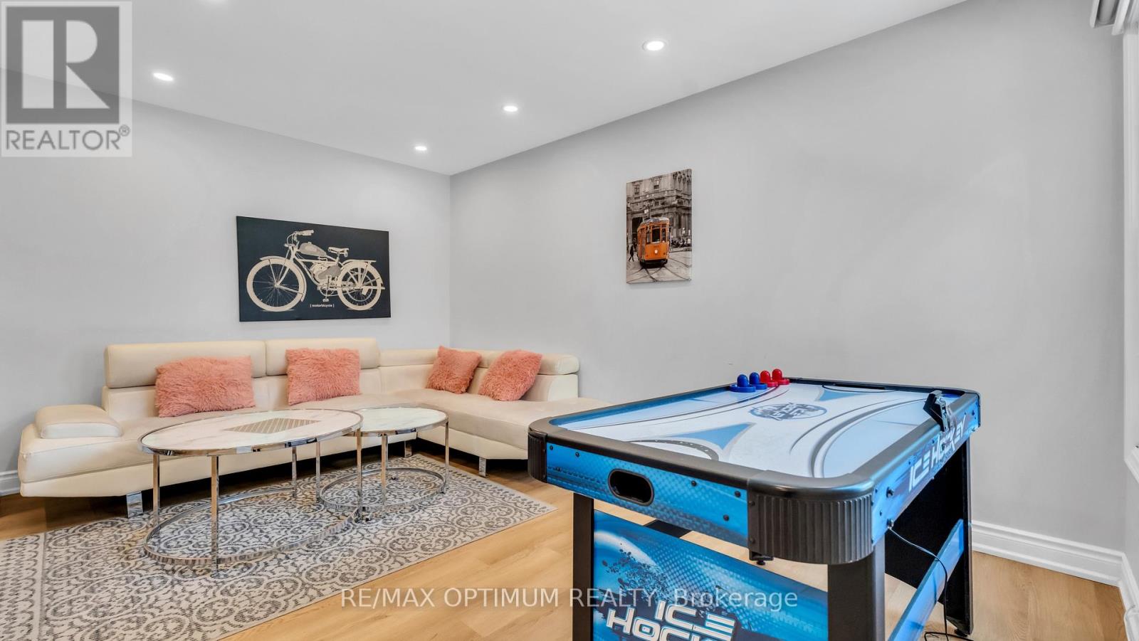 Photo of 362 KINGSBRIDGE GARDEN CIRCLE