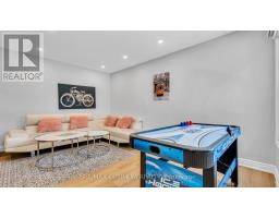 Family room - 362 Kingsbridge Garden Circle, Mississauga, ON L5R1K8 Photo 6