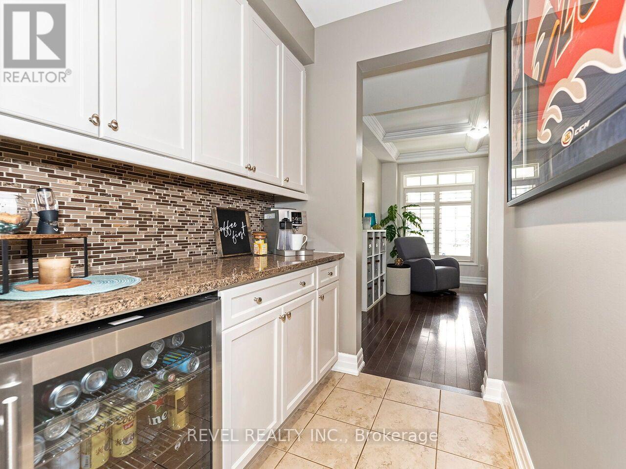 166 FORBES TERRACE - 11