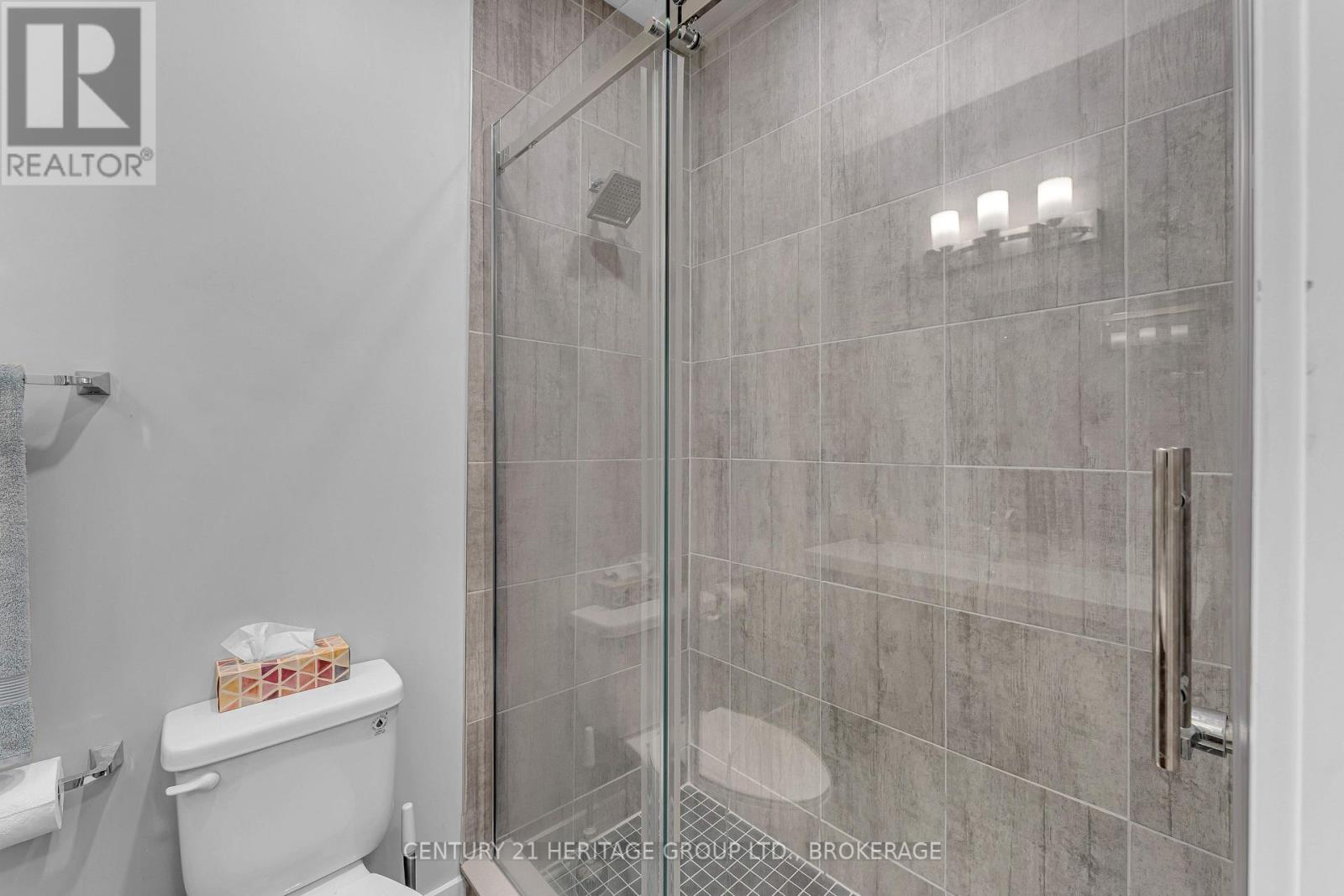 #312 130 WATER STREET - 32