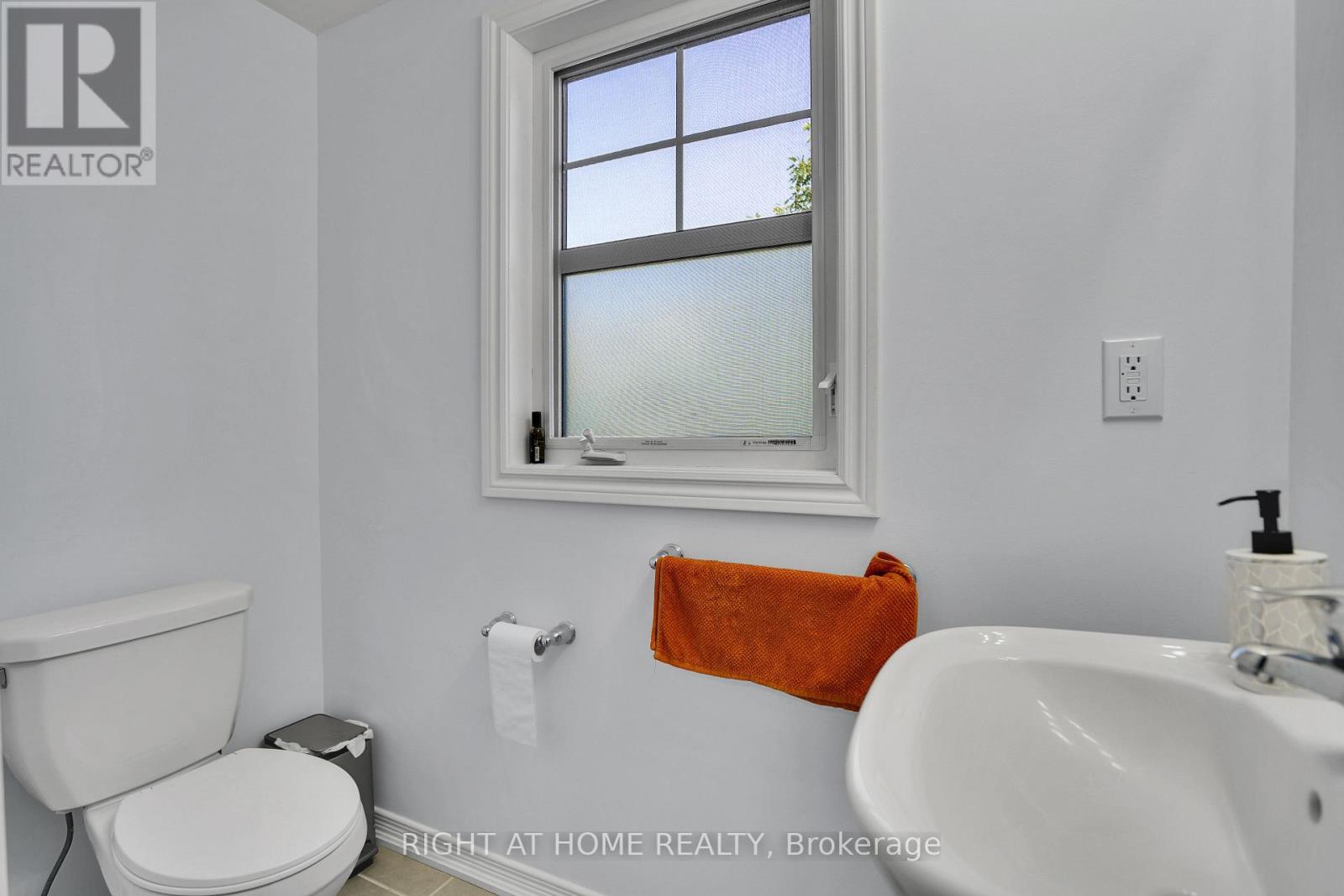 #45 701 HOMER WATSON BOULEVARD - Image 18