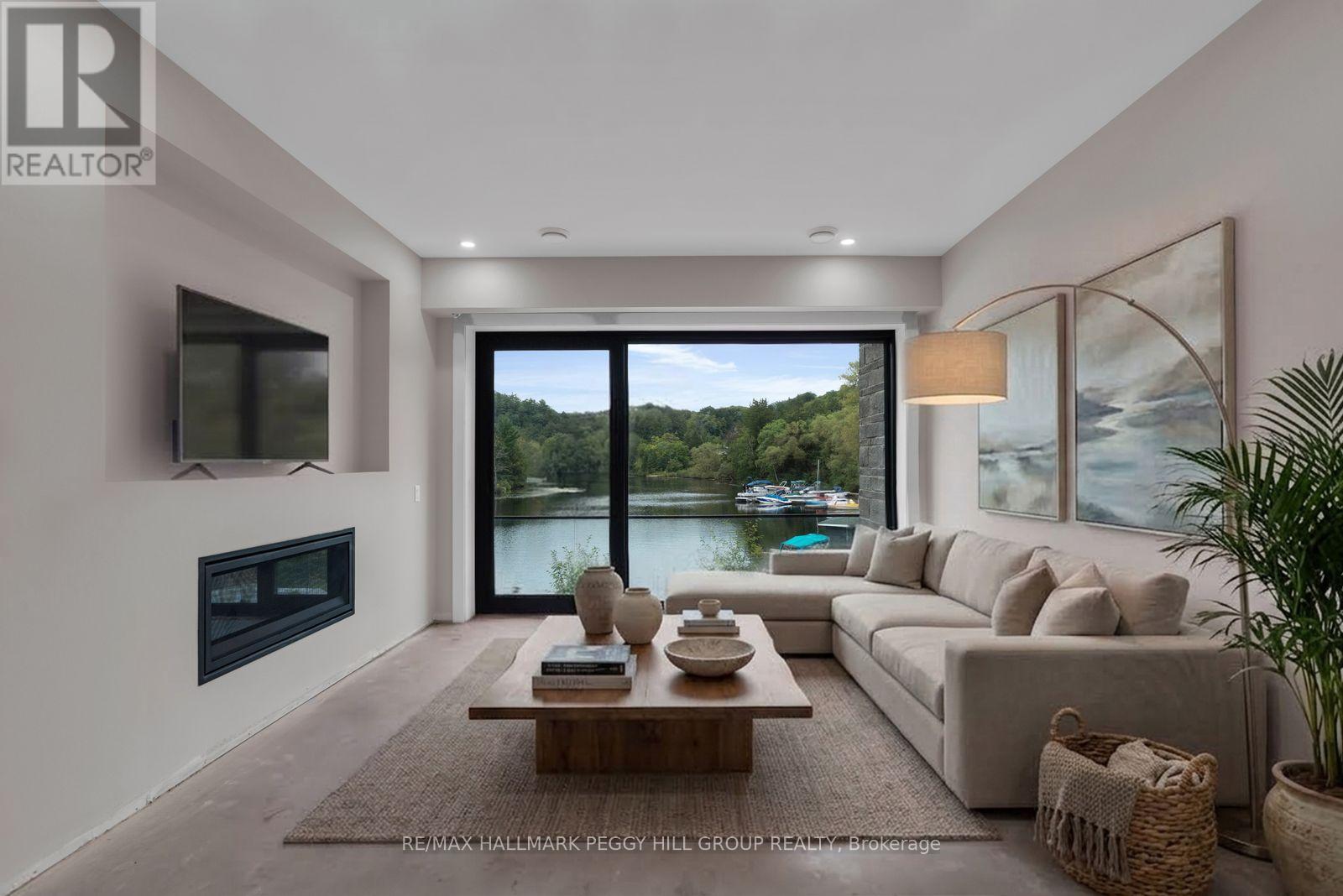#104 32 BRUNEL ROAD - 3