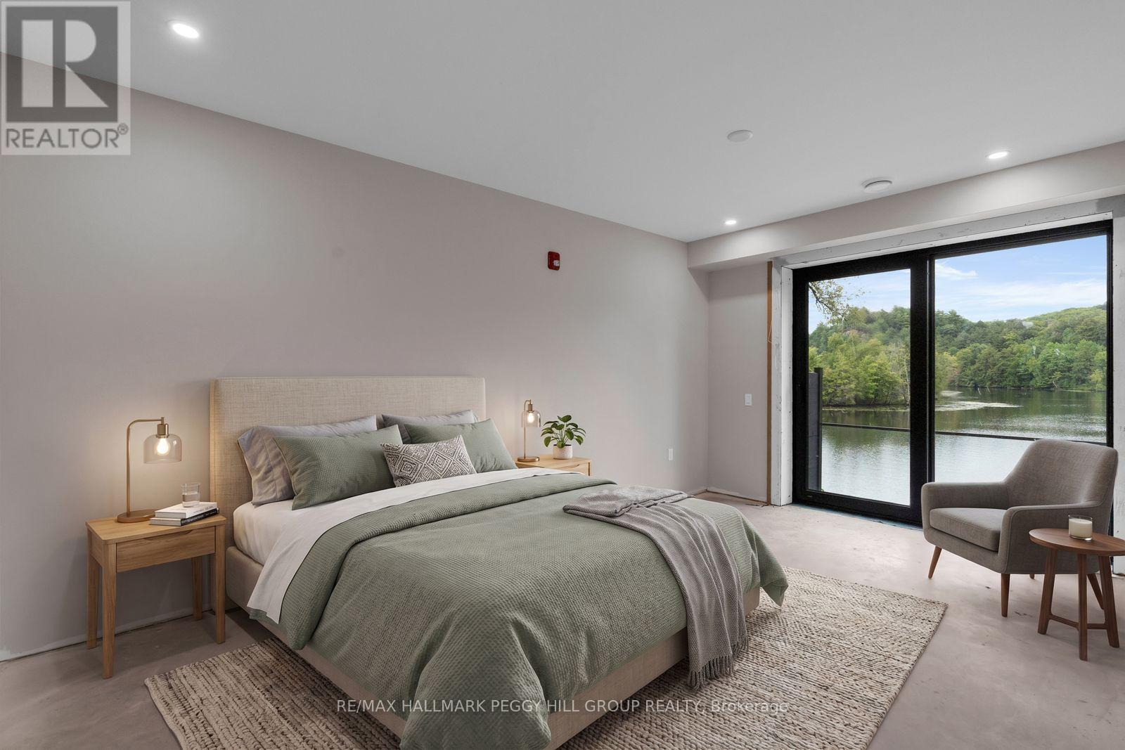 #104 32 BRUNEL ROAD - 5