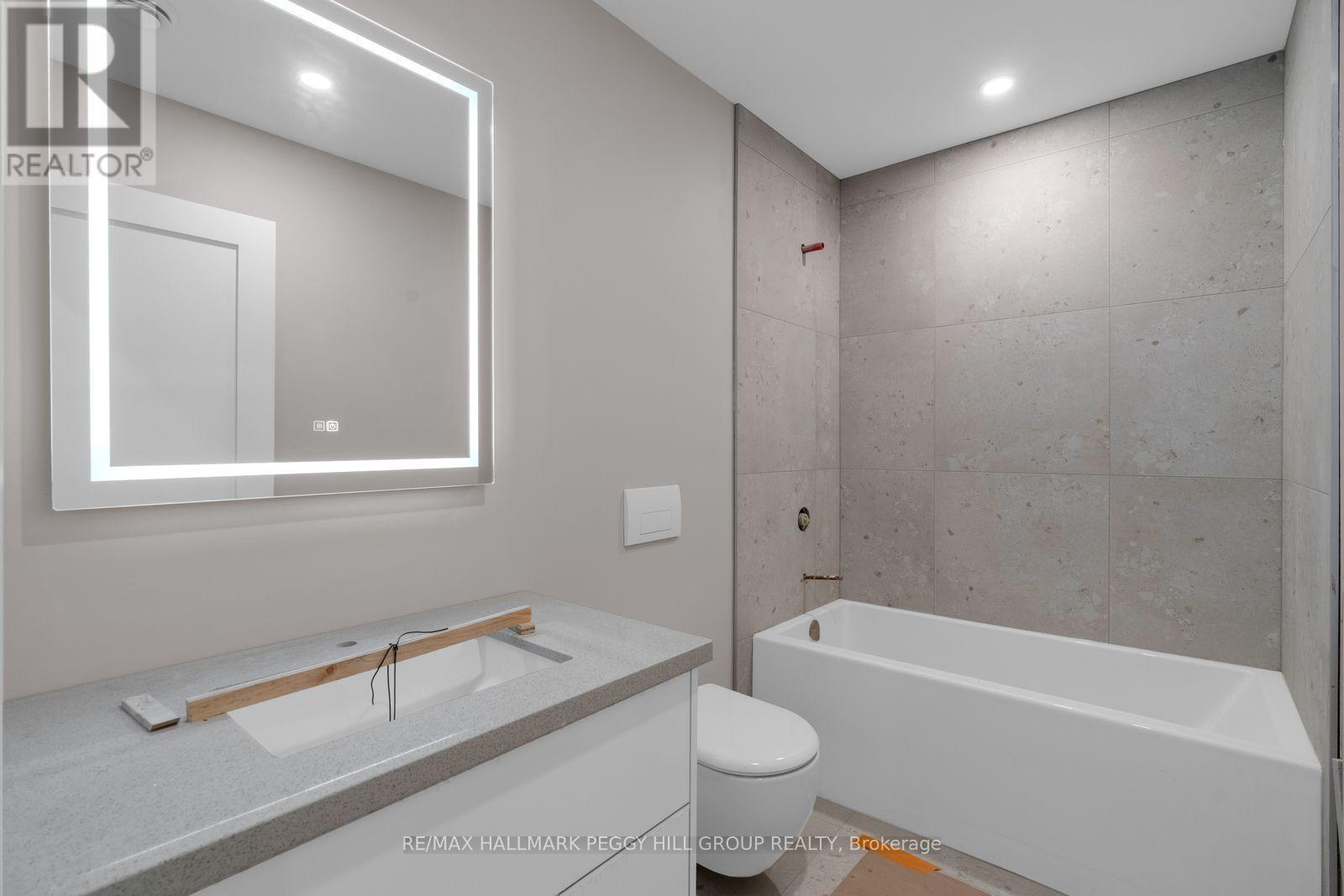 #104 32 BRUNEL ROAD - 8