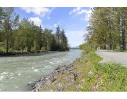2 44849 Anglers Boulevard, Garrison Crossing, Chilliwack, BC V2R0Y4 Photo 39