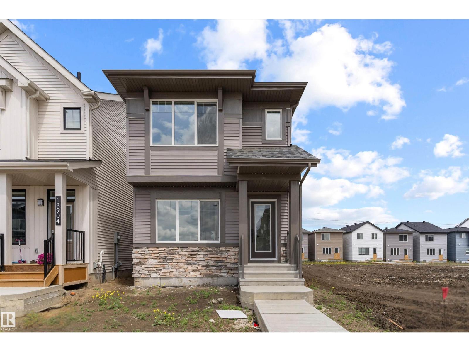 18844 28 AV NW, Edmonton, Alberta, T6M3H9