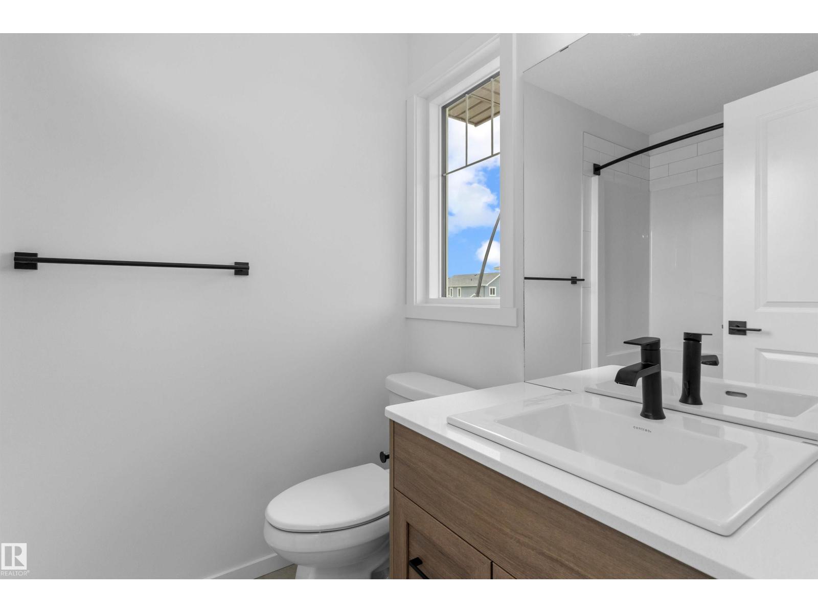 18844 28 AV NW - 32