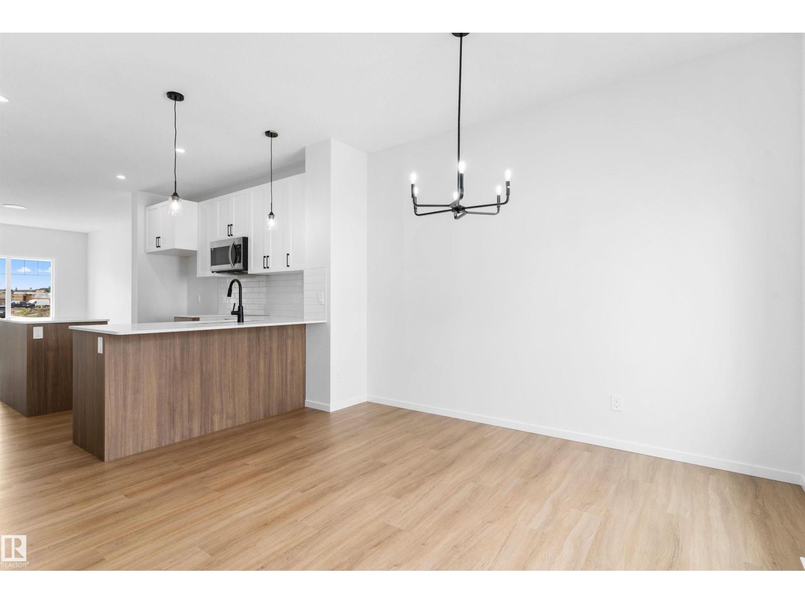 18844 28 AV NW - 6