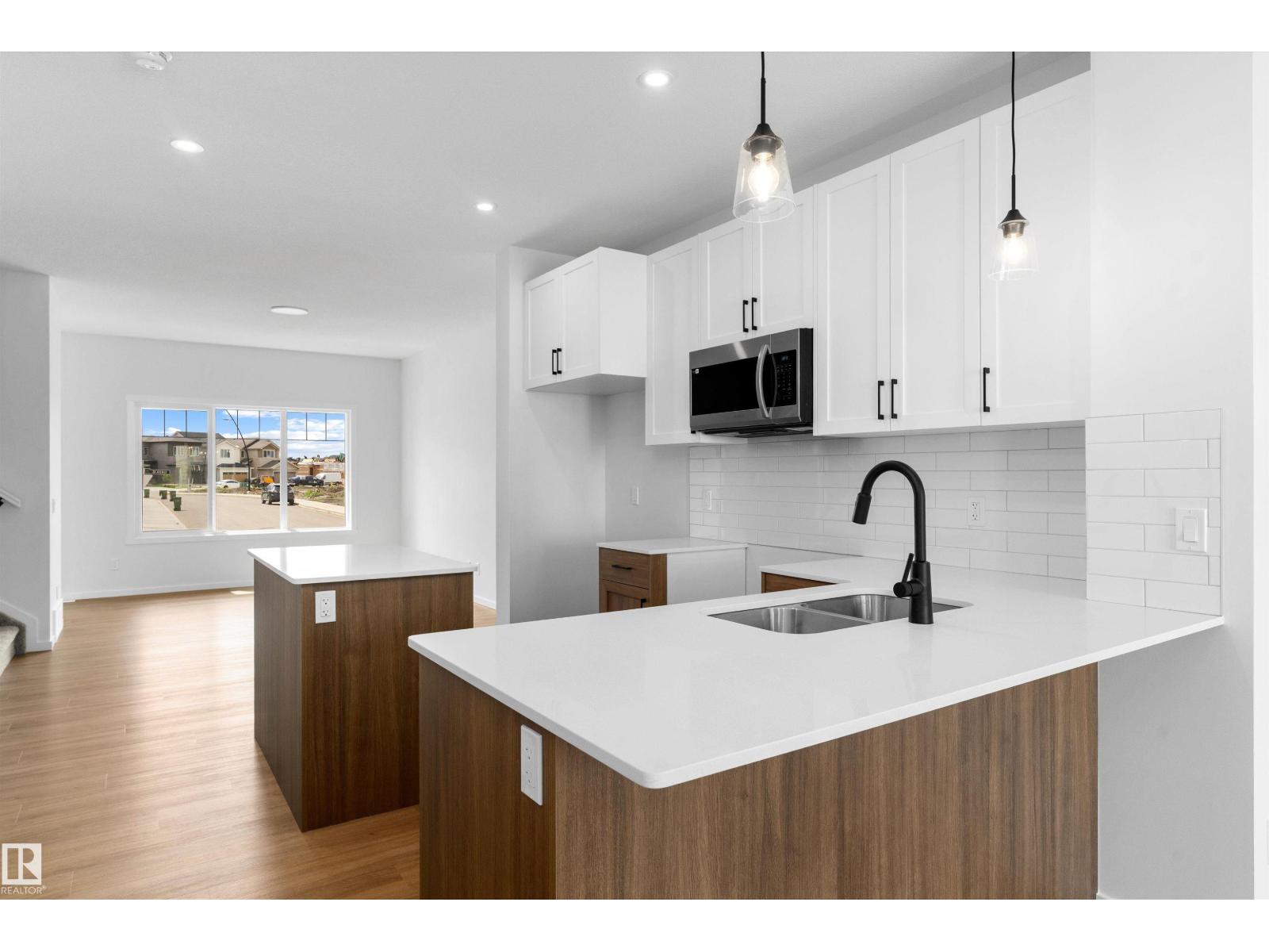 18844 28 AV NW - 9