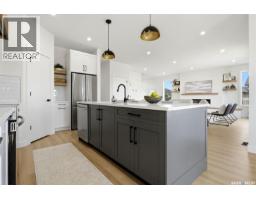 Kitchen - 55 Country Road, Lumsden, SK S0G3C0 Photo 10