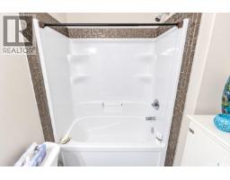 201 959 Bradley Street, Moose Jaw, SK S6H5Y4 Photo 27