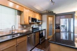 Breakfast - 24 Linden Lake Drive, Oakbank, MB R5N0M5 Photo 8