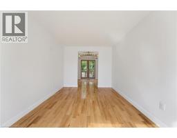 Living room - 805 Tate Avenue, Hamilton, ON L8H6M1 Photo 7
