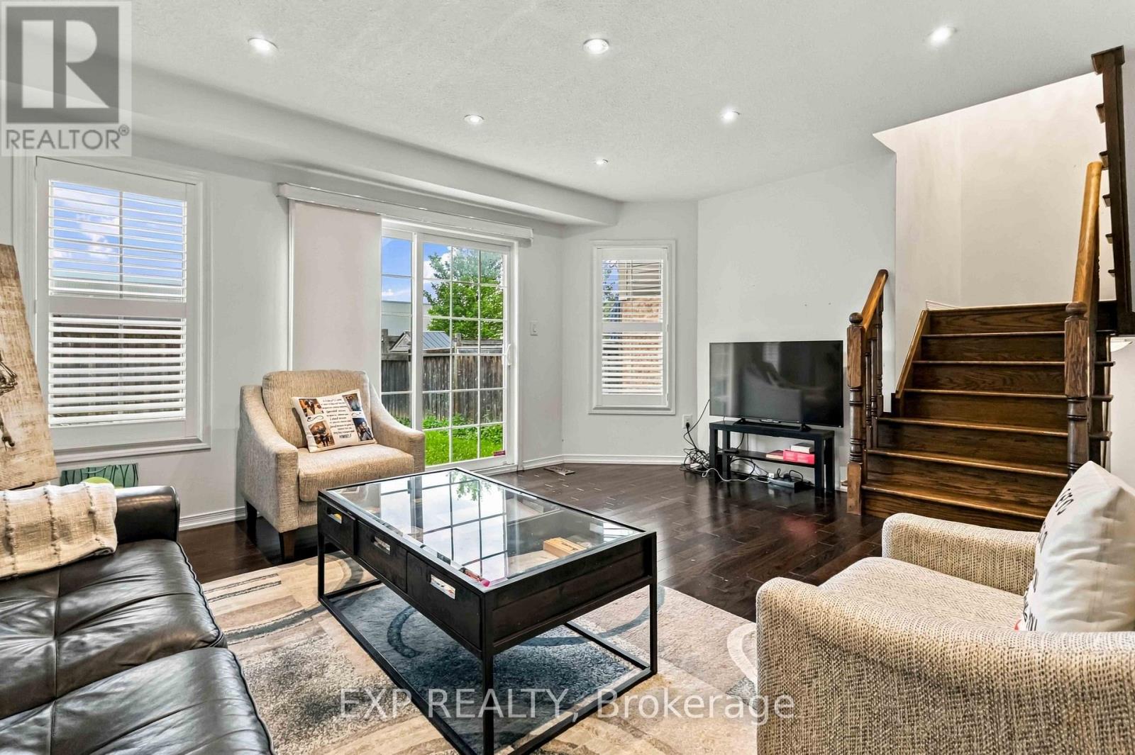 74 Elliottglen Drive, Ajax, ON photo 5