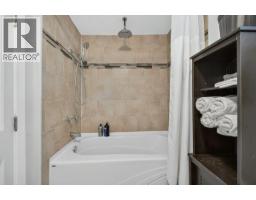 996 Arras Road, Sorrento, BC V0E2W1 Photo 37