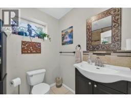 996 Arras Road, Sorrento, BC V0E2W1 Photo 38