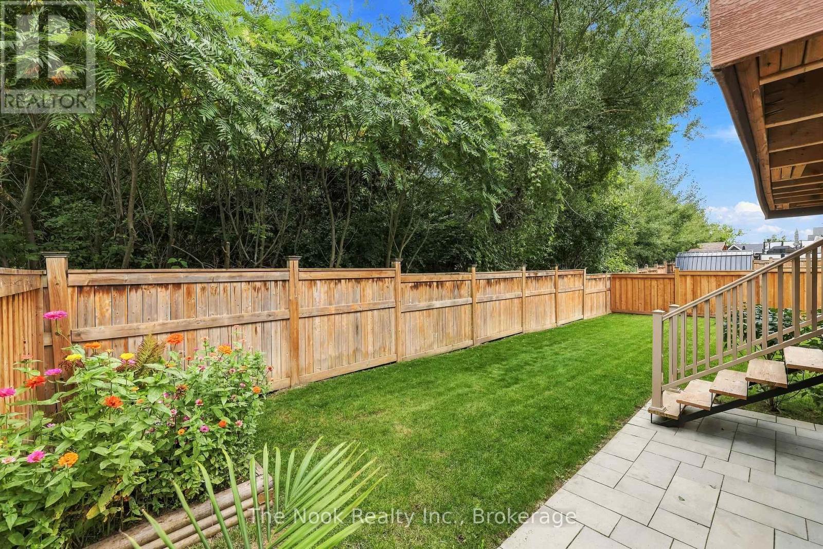 372 NORTHGLEN BOULEVARD - 42