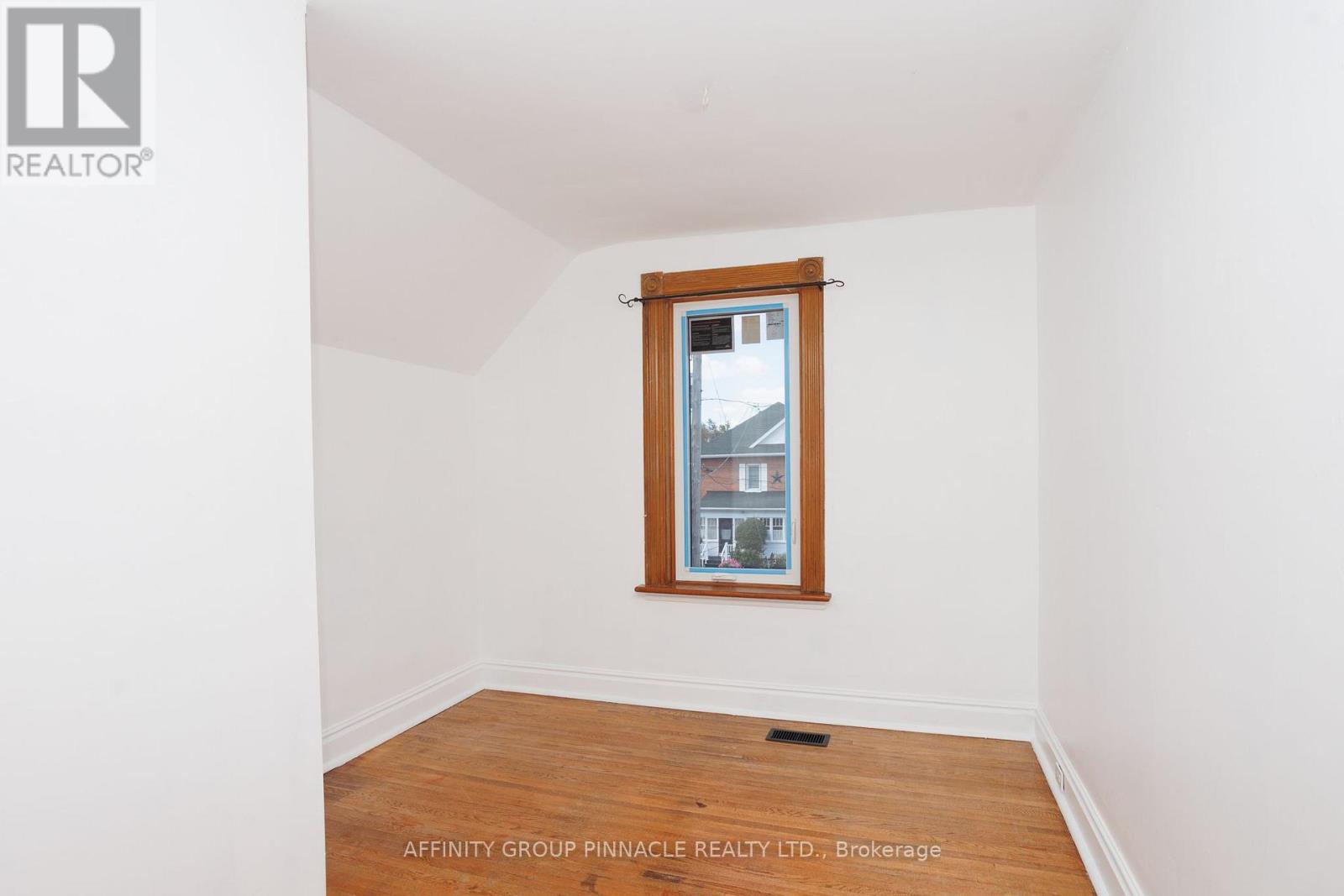 71 GLENELG STREET W - Image 20