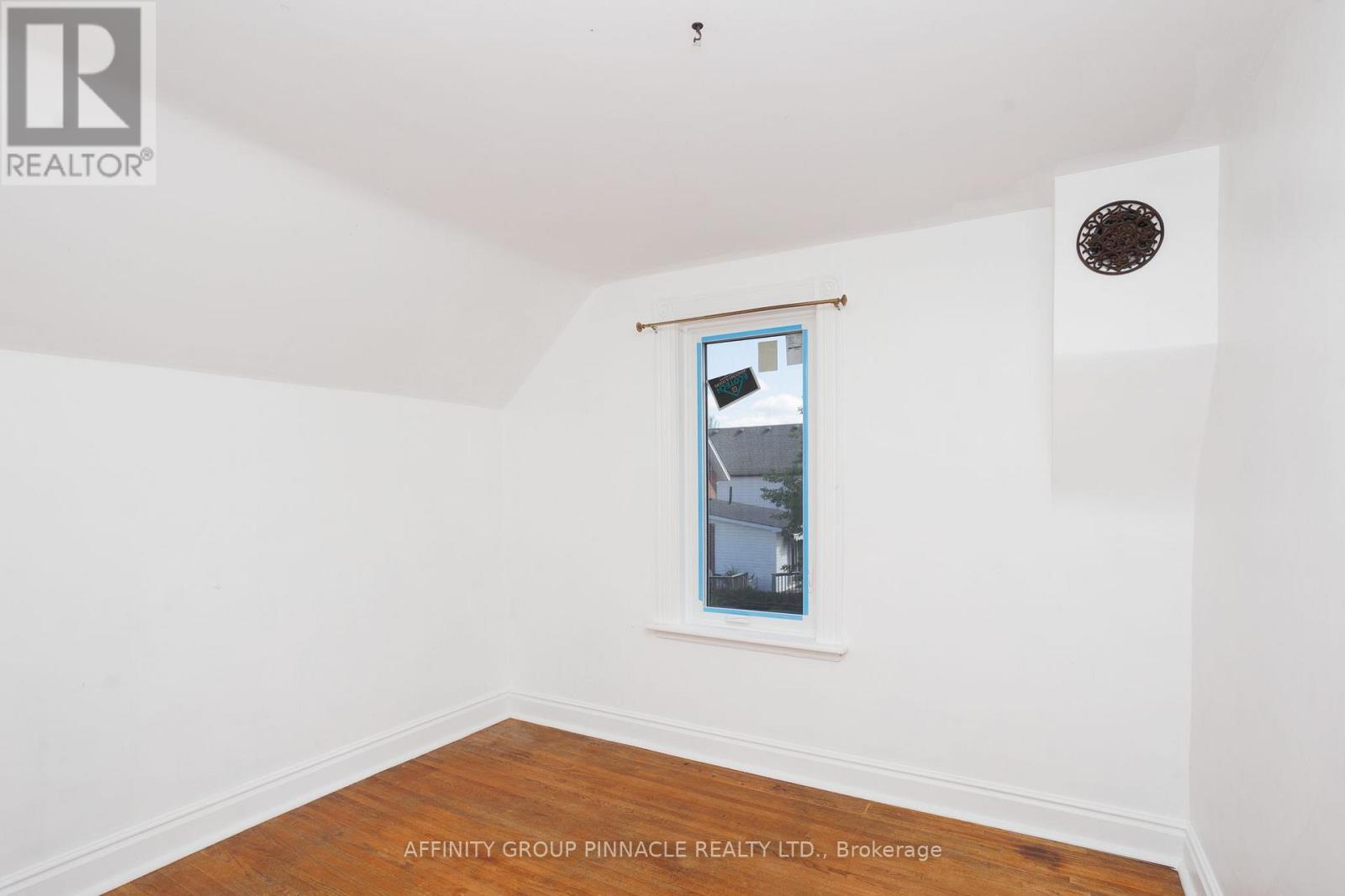 71 GLENELG STREET W - 24