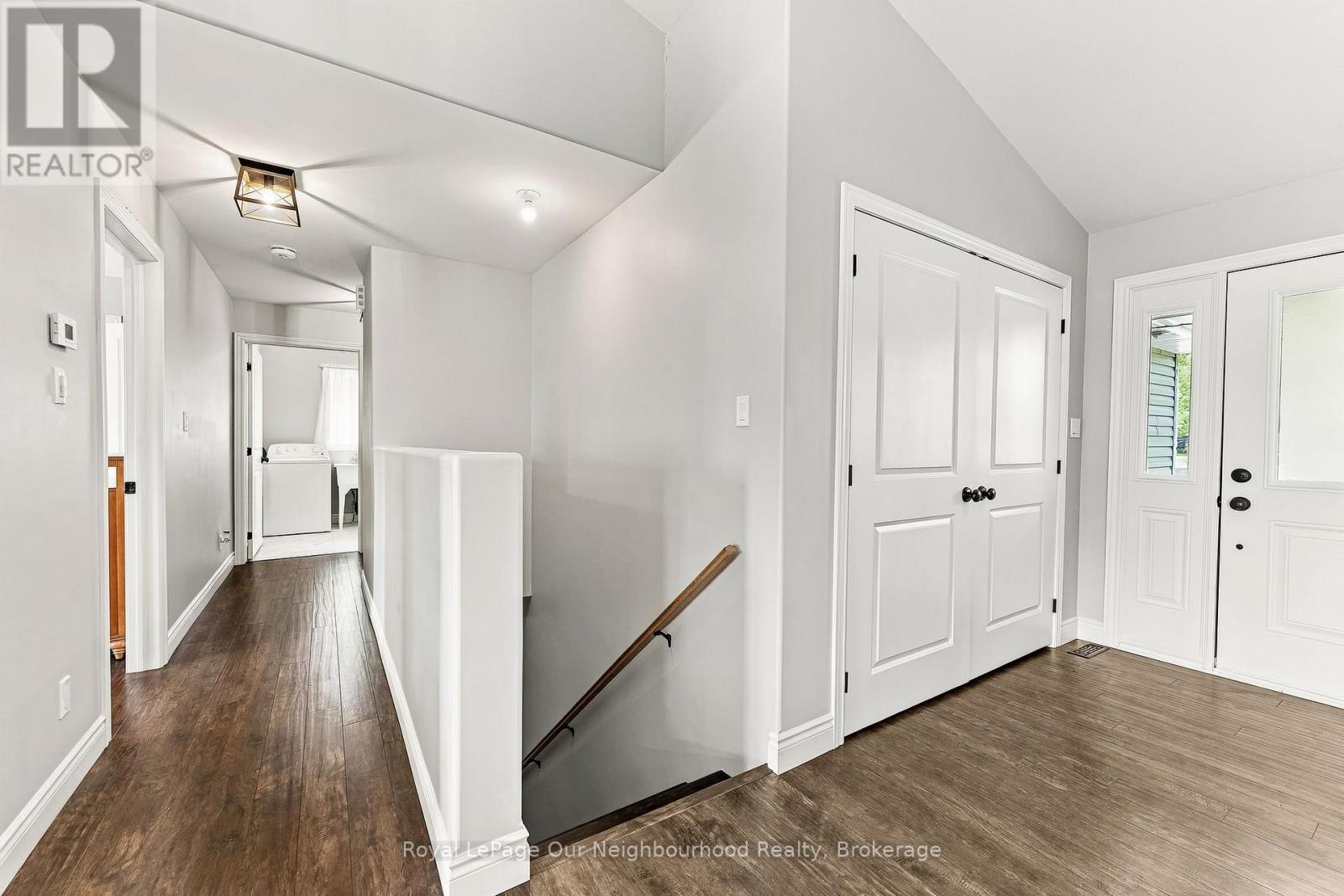 13985 DUNDONALD ROAD - 32