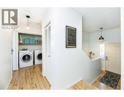 Kitchen - 5020 61 Avenue Close, Ponoka, AB T4J1E7 Photo 11