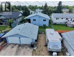 Primary Bedroom - 5020 61 Avenue Close, Ponoka, AB T4J1E7 Photo 7