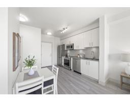 502 13978 Fraser Highway, Surrey, BC V3T0P2 Photo 10
