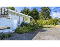 Primary Bedroom - 489 Lenhart Ave, Nanaimo, BC V9S4X4 Photo 9