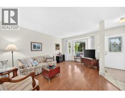 Living room - 267 Covington Road Ne, Calgary, AB T3K4G2 Photo 6