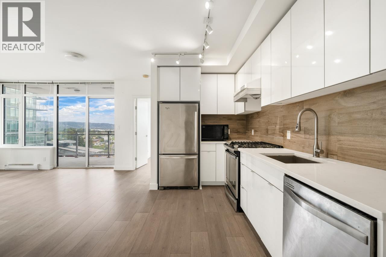 907 200 NELSON'S CRESCENT