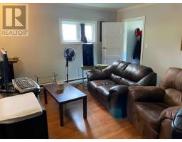 221 Curling Street thumbnail 10