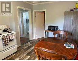 221 Curling Street thumbnail 6