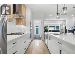 5pc Bathroom - 1074 Harmony Parade, Rural Rocky View County, AB T3Z0H1 Photo 12