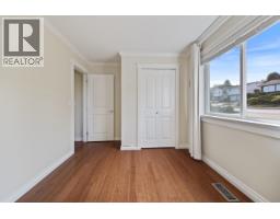 8200 Burnfield Crescent, Burnaby, BC V5E3W7 Photo 21