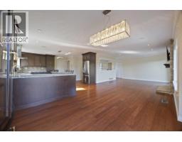 8200 Burnfield Crescent, Burnaby, BC V5E3W7 Photo 11