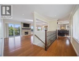 8200 Burnfield Crescent, Burnaby, BC V5E3W7 Photo 16
