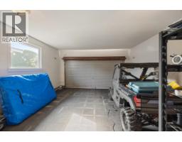 8200 Burnfield Crescent, Burnaby, BC V5E3W7 Photo 33