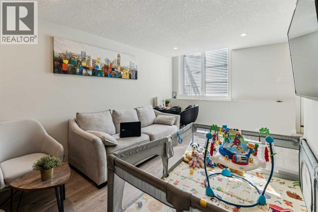 #312 260 Rowley Way NW - 5