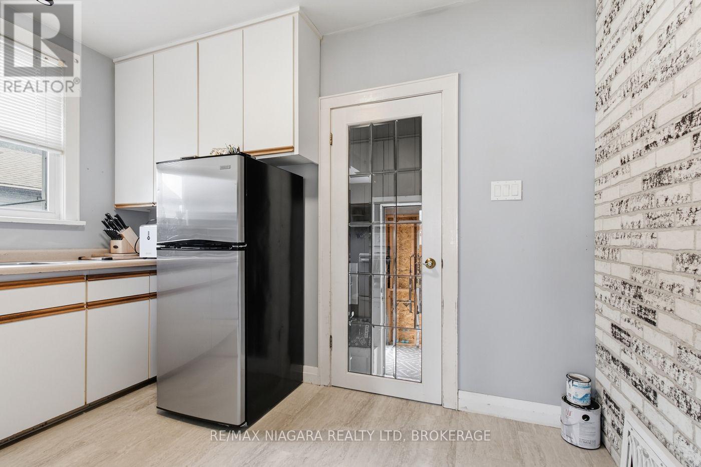 218 NEFF STREET - Image 16