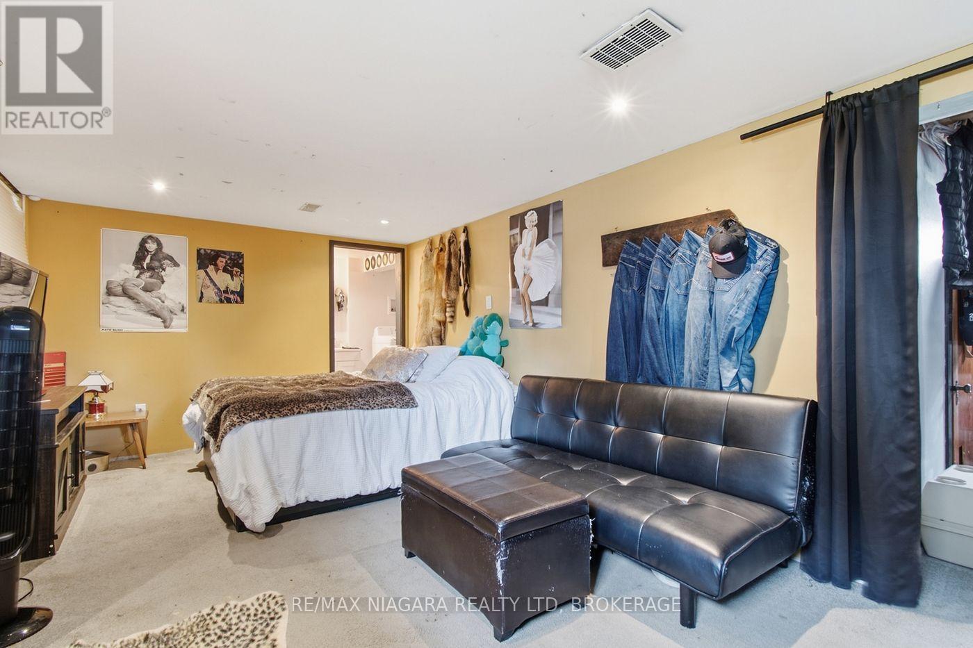 218 NEFF STREET - 33
