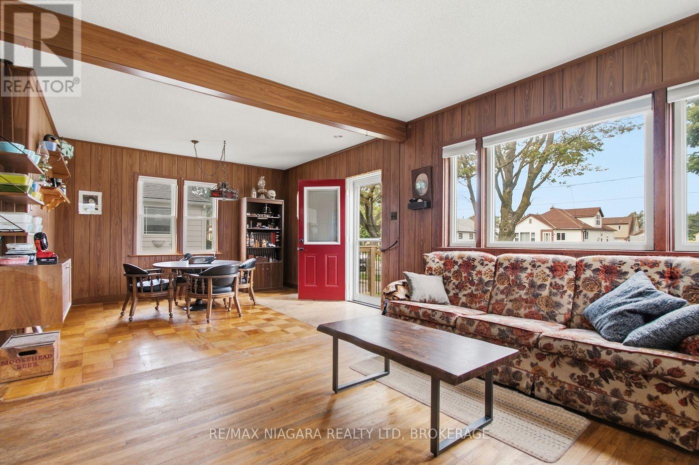 218 NEFF STREET - 42