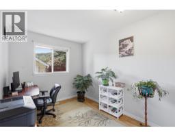 1933 Ash Wynd, Kamloops, BC V1S1X5 Photo 21