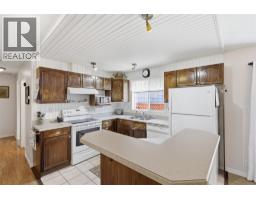 4pc Bathroom - 1933 Ash Wynd, Kamloops, BC V1S1X5 Photo 9