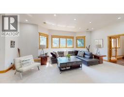 2455 Colin Crescent, Trail, BC V1R4T4 Photo 42